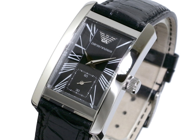 Chụp xéo đồng hồ nam Armani AR0143 mặt vuông nổi bật. Chụp xéo đồng hồ nam Armani AR0143 mặt vuông nổi bật.