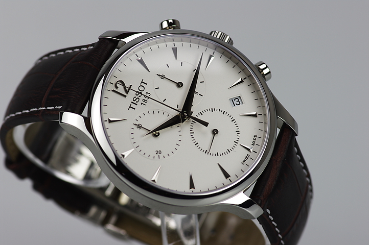 Đồng hồ Tissot nam T063.617.16.037.00 dây da năng động. Đồng hồ Tissot nam T063.617.16.037.00 dây da năng động.
