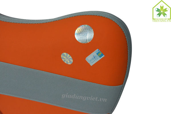 Gối massage hồng ngoại Okira OK-811 tem chất lượng